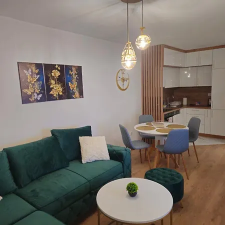 Dora Apartment